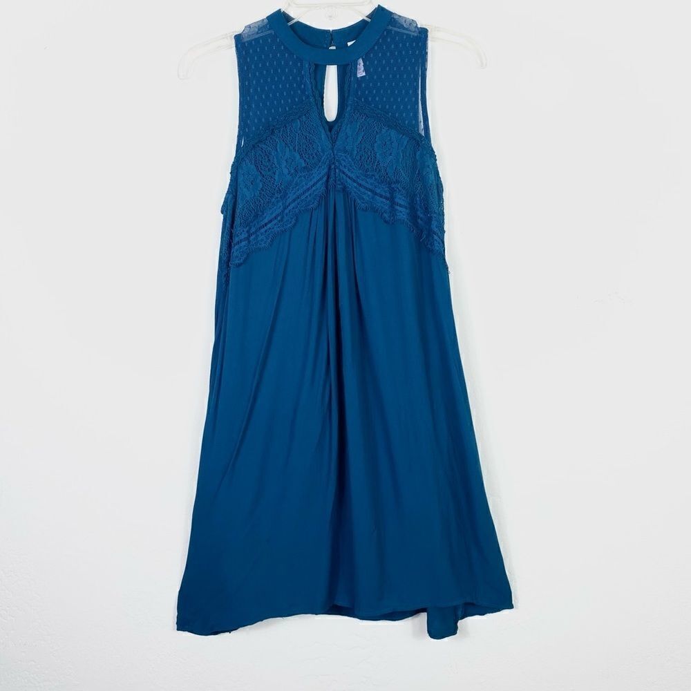 Xhilaration Teal Blue Lace Paneled Mockneck Sleeveless Mini Dress Size M